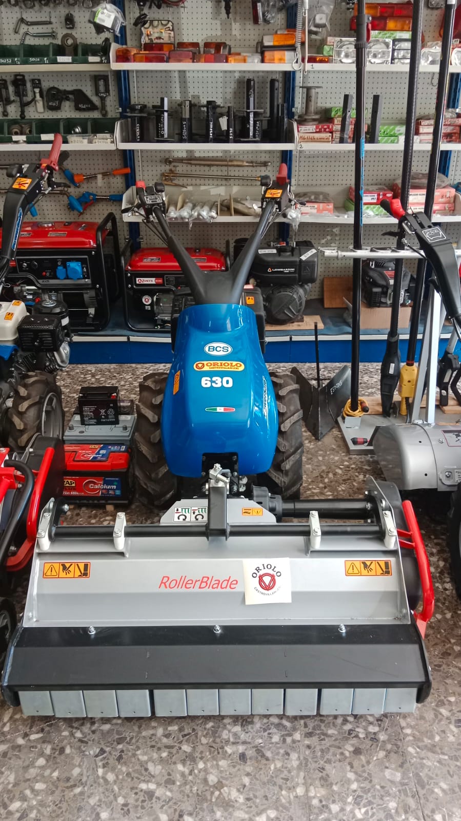 TRINCIA 630 CON LOMBARDINI DIESEL